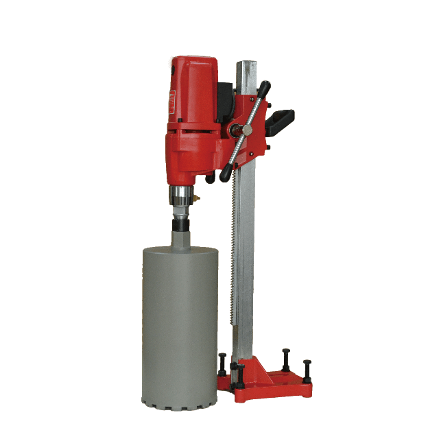 如何更換金剛石鉆孔機的刀頭？